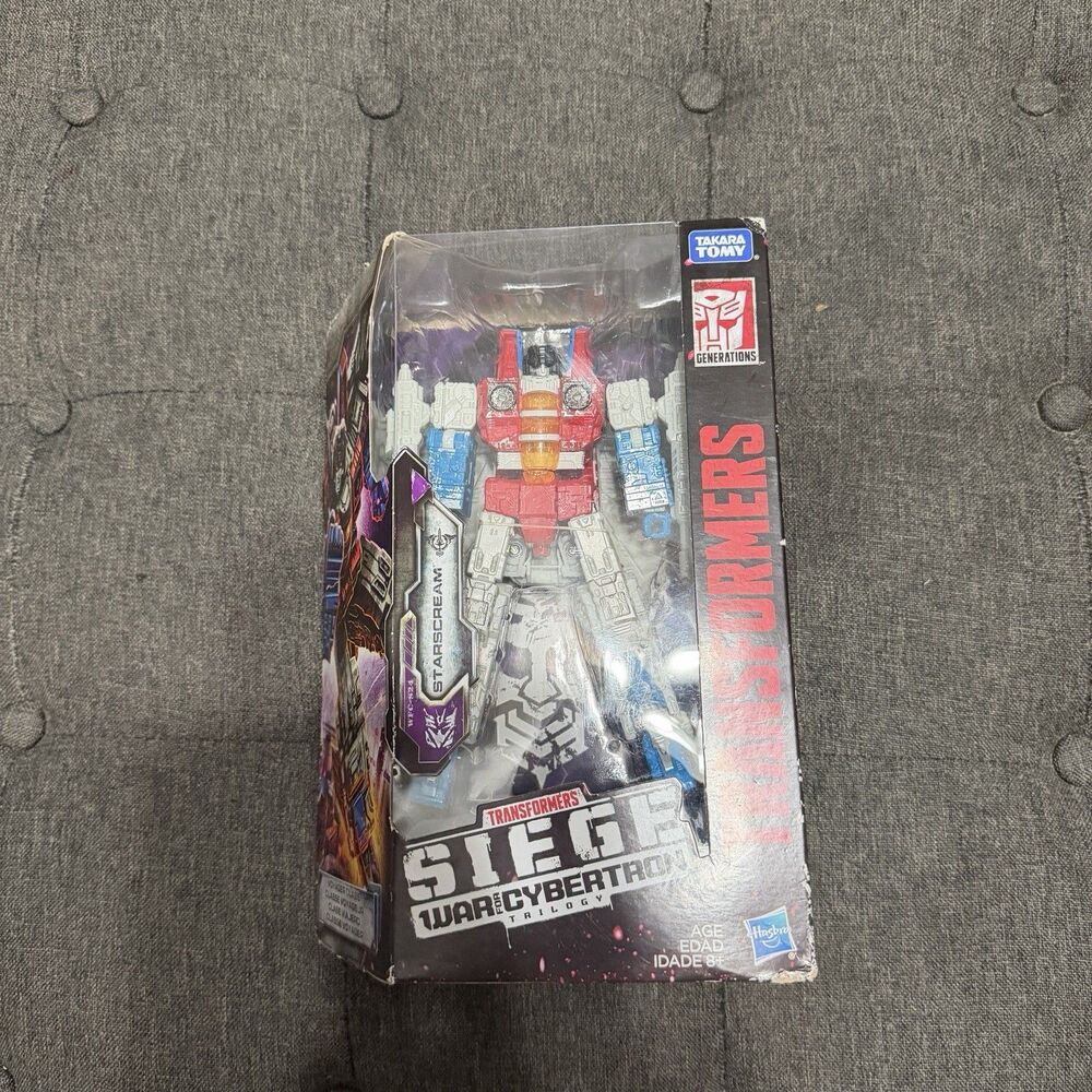 Hasbro Starscream WFC-S24 Transformers Siege War Cybertron New
